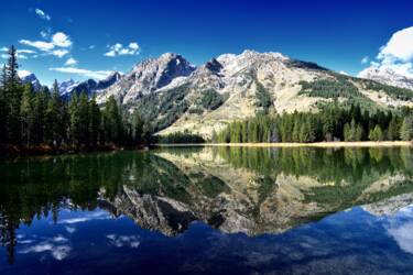 Landscape photography tutorial by Christophe Jacob advising on different lenses for landscape photography. He photographs the great outdoors and cities.