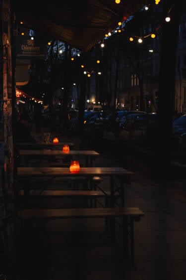Nikon magazine - Antonia Thomsen  low-light and street nights